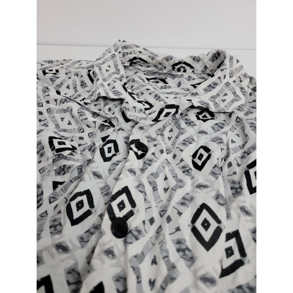 Stacy Adams, black and white‎ linen blend camp shirt, 3 XL